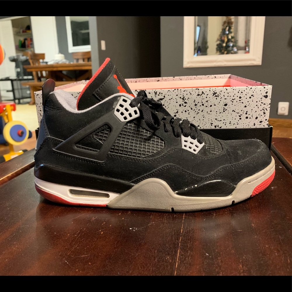 Air Jordan 4 Retro Bred